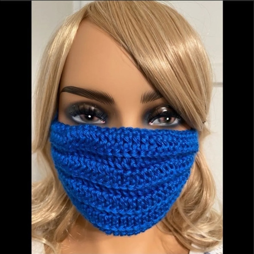 Hand-knitted Face Mask - Picture 10 of 11